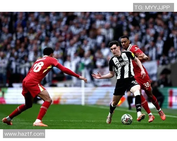 西甲焦点战利物浦小胜巴萨全场沸腾瞬间回顾与分析